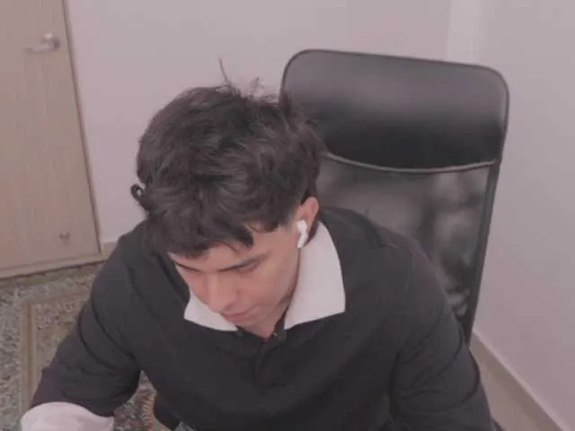 Live sex webcam photo for TonyHoffa #292008527