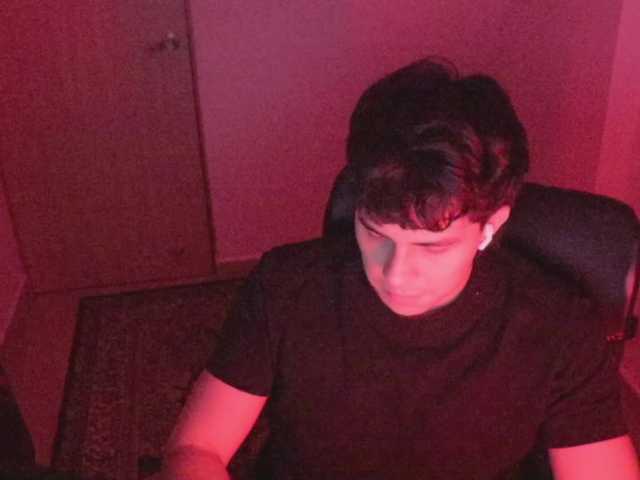 Live sex webcam photo for TonyHoffa #292138822