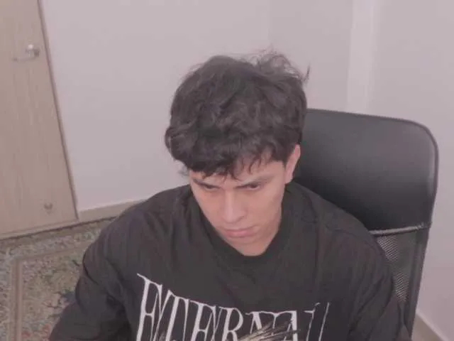 Live sex webcam photo for TonyHoffa #292150402