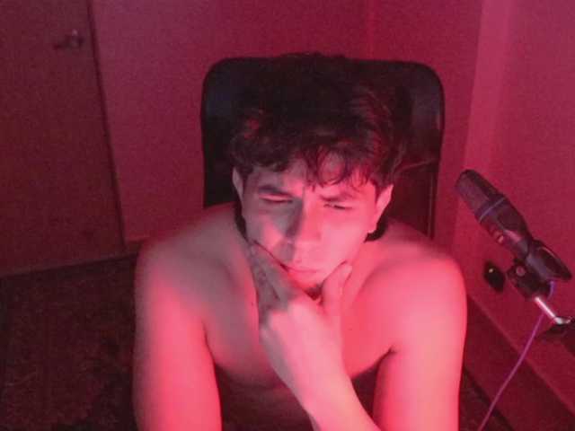 Live sex webcam photo for TonyHoffa #292152086