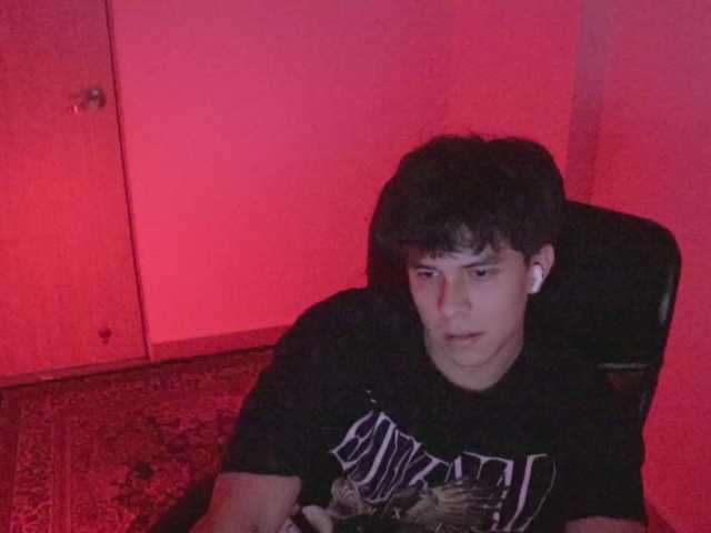 Live sex webcam photo for TonyHoffa #292216995