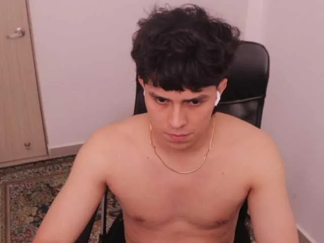 Live sex webcam photo for TonyHoffa #292296483