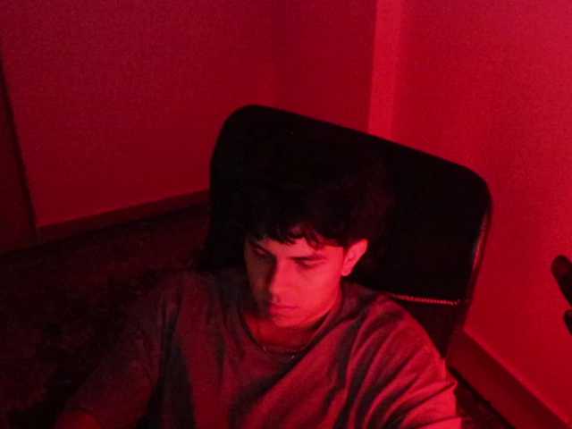 Live sex webcam photo for TonyHoffa #292357947