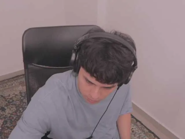 Live sex webcam photo for TonyHoffa #292402761