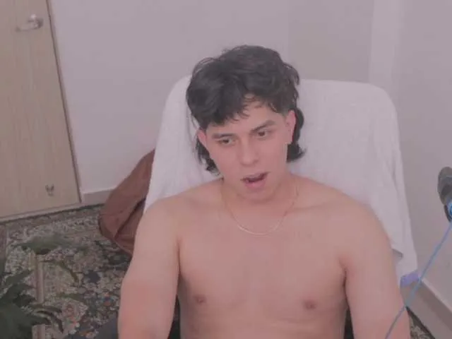 Live sex webcam photo for TonyHoffa #292423941