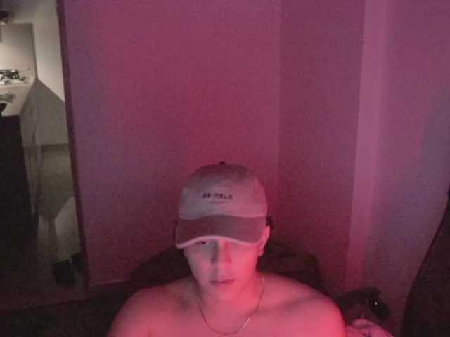 Live sex webcam photo for TonyHoffa #292473702