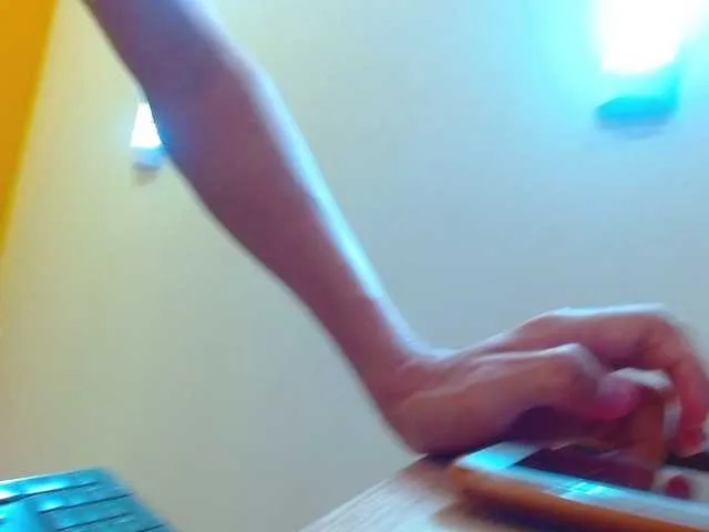 Live sex webcam photo for TonyLarson #273634303