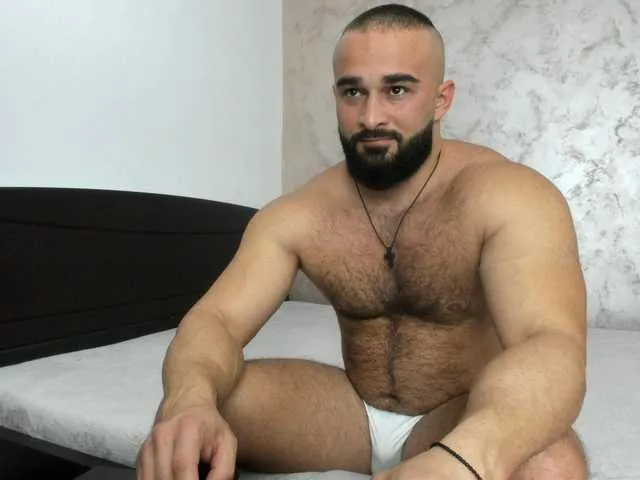 Live sex webcam photo for TonyMuscles #276632541