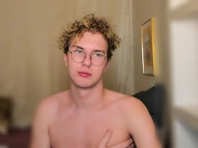 Live sex webcam photo for TonyWiliam #276294317