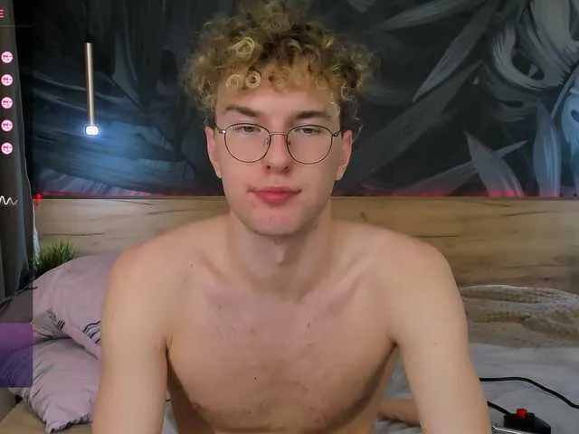Live sex webcam photo for TonyWiliam #276496231