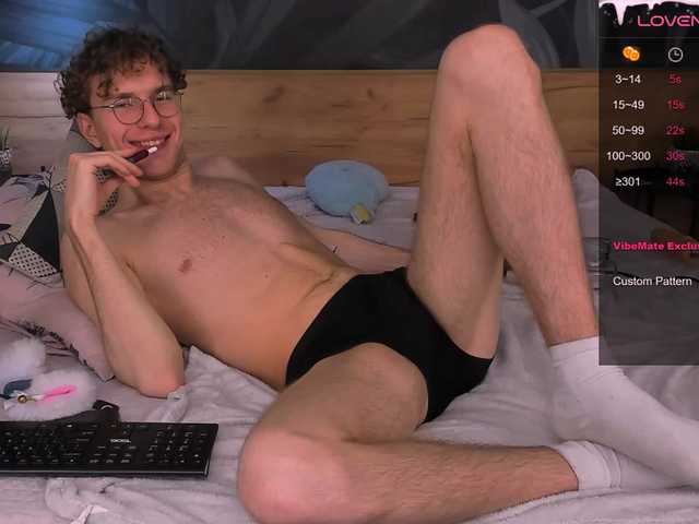 Live sex webcam photo for TonyWiliam #277627873