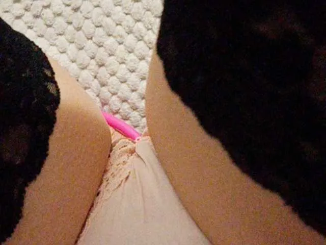 Live sex webcam photo for Tonya1 #274668088