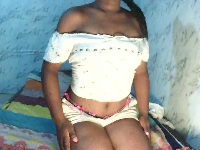 Live sex webcam photo for Tonyah1 #292622439