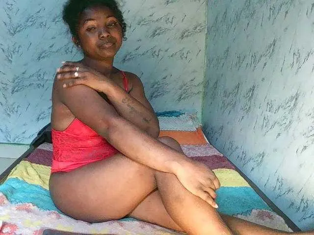 Live sex webcam photo for Tonyah1 #292671444