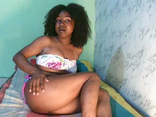 Live sex webcam photo for Tonyah1 #292717507