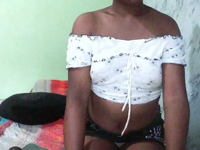 Live sex webcam photo for Tonyah1 #292746788