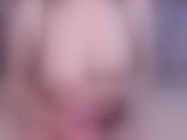 Live sex webcam photo for ToraMika #292959068