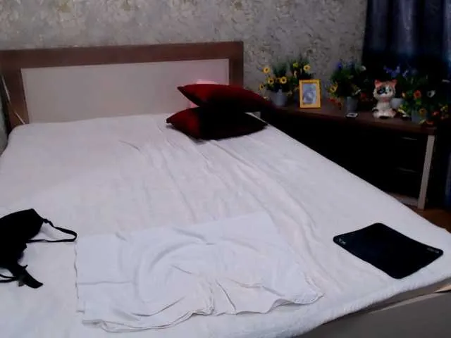 Live sex webcam photo for Tori-Vi #276974066