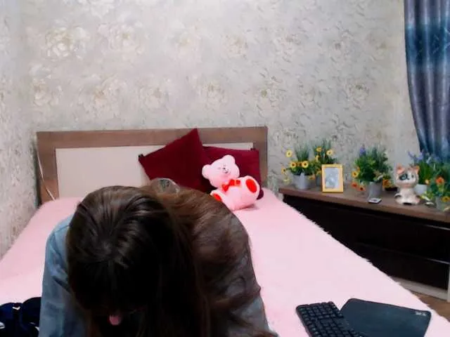 Live sex webcam photo for Tori-Vi #277063375