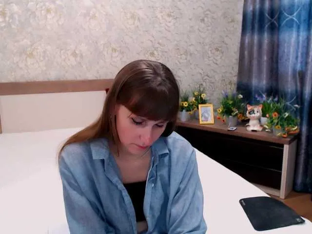 Live sex webcam photo for Tori-Vi #277269259