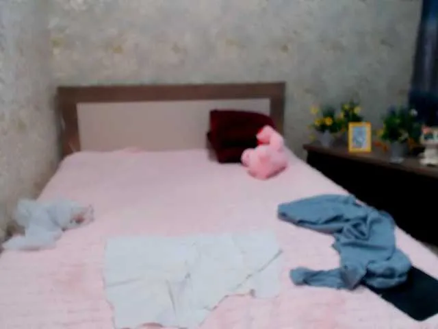 Live sex webcam photo for Tori-Vi #277296581