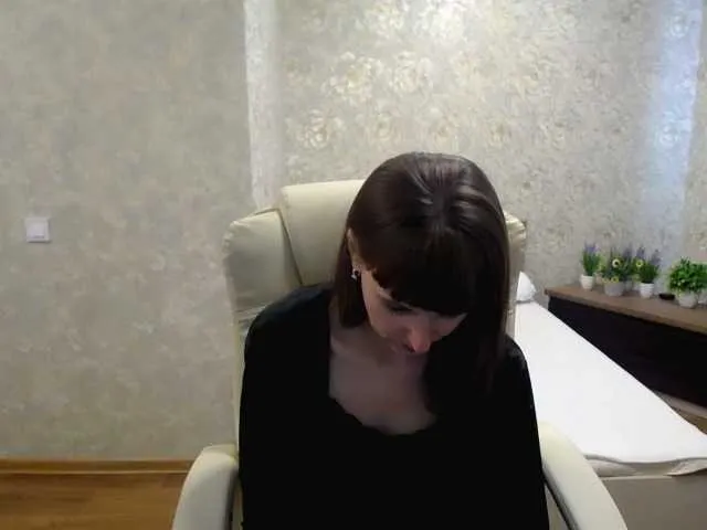 Live sex webcam photo for Tori-Vi #277841681
