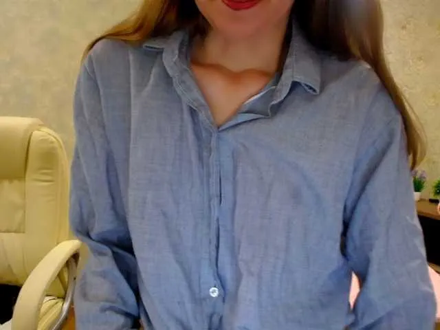 Live sex webcam photo for Tori-Vi #277915527