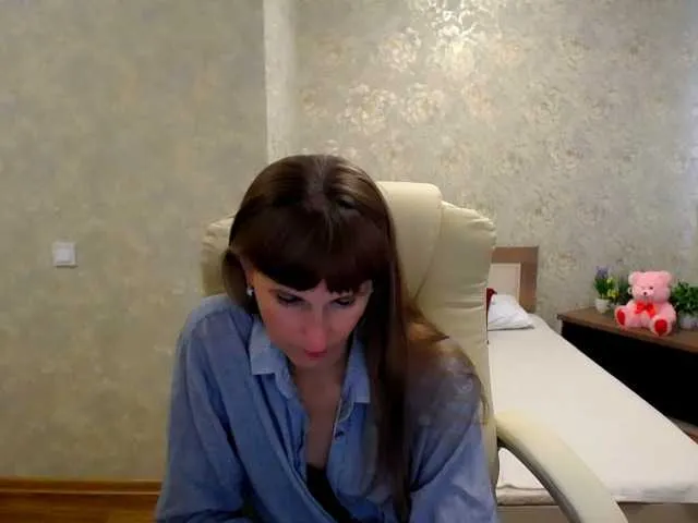 Live sex webcam photo for Tori-Vi #288089258