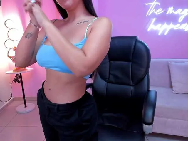 Live sex webcam photo for ToriCross #275804694