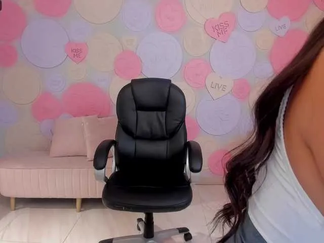 Live sex webcam photo for ToriCross #276385614