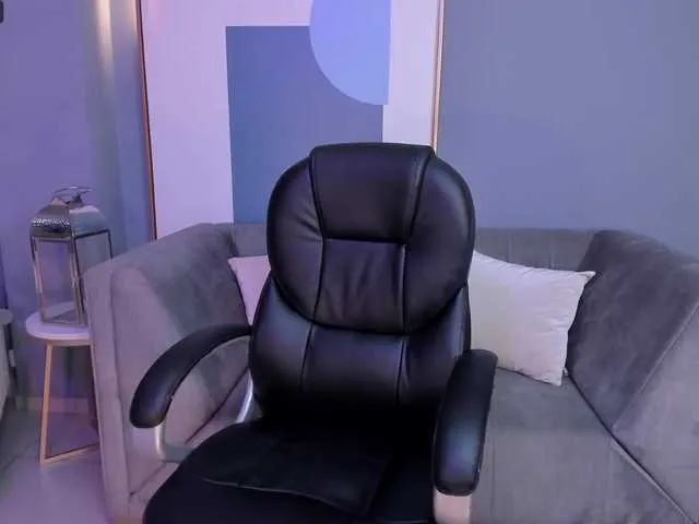 Live sex webcam photo for ToriCross #276537347