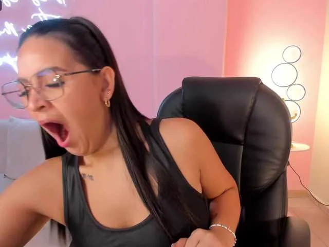 Live sex webcam photo for ToriCross #276667463