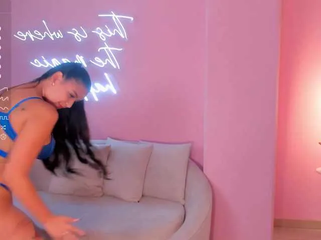 Live sex webcam photo for ToriCross #276677472