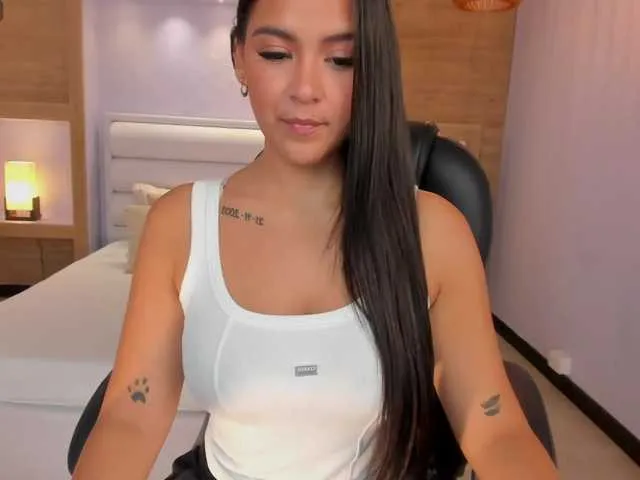 Live sex webcam photo for ToriCross #277387789