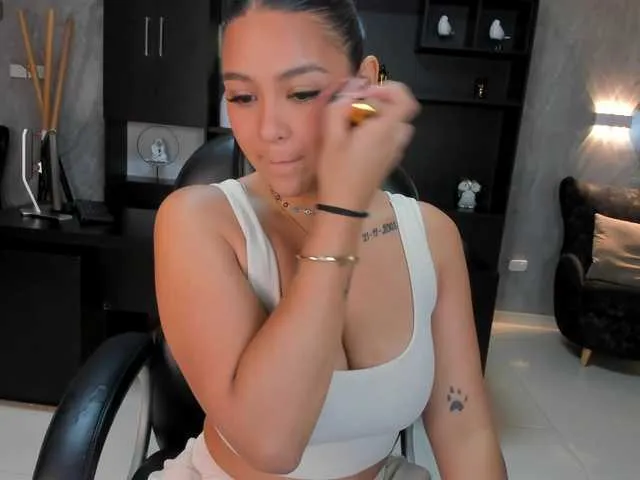 Live sex webcam photo for ToriCross #277658027