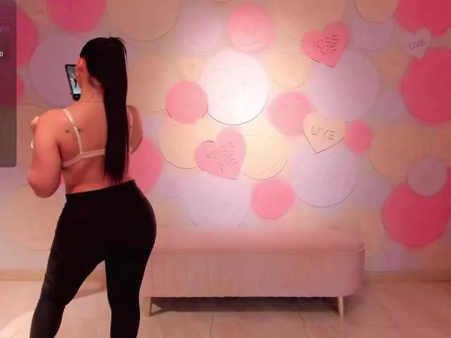 Live sex webcam photo for ToriCross #277951523