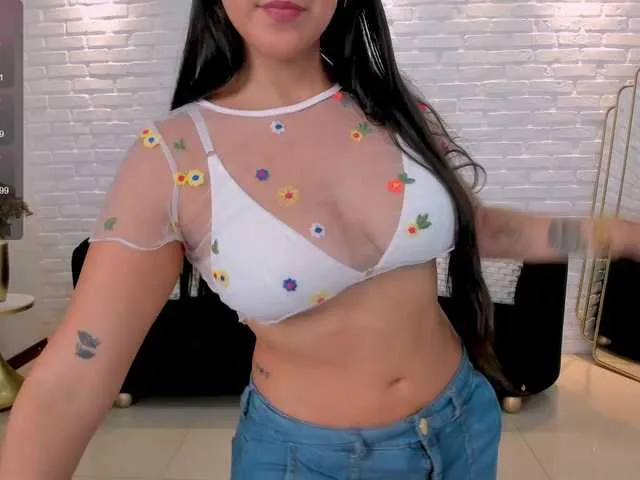 Live sex webcam photo for ToriCross #278298334