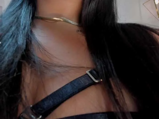 Live sex webcam photo for ToriCross #290469914