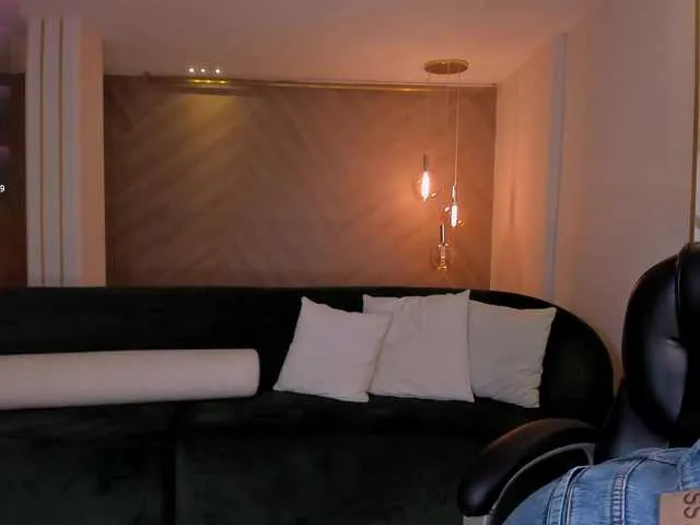 Live sex webcam photo for ToriCross #291434109