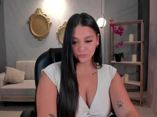 Live sex webcam photo for ToriCross #291669625