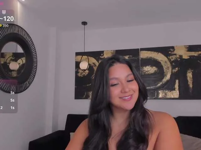 Live sex webcam photo for ToriCross #292157125