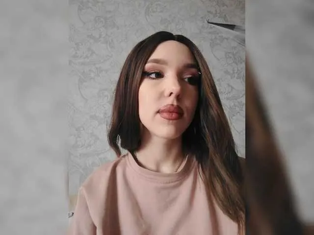 Live sex webcam photo for Toriholli #273020425