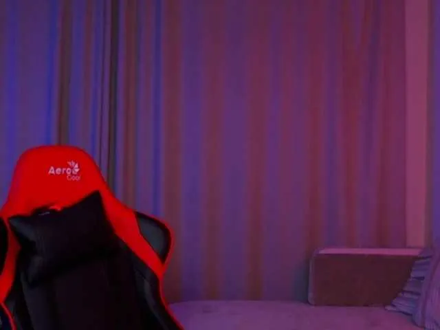 Live sex webcam photo for TorontoTokio #275548586