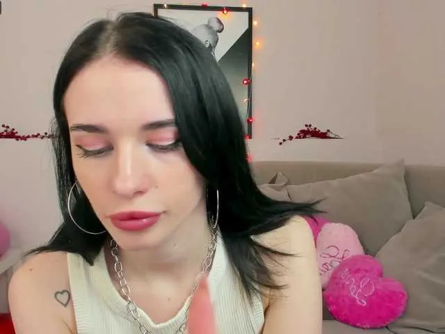 Live sex webcam photo for TorrySnake #272895023