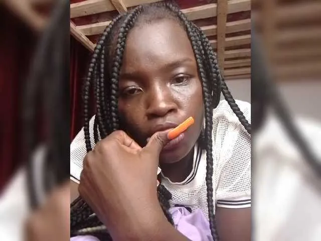 Live sex webcam photo for Totalbabe #275586148