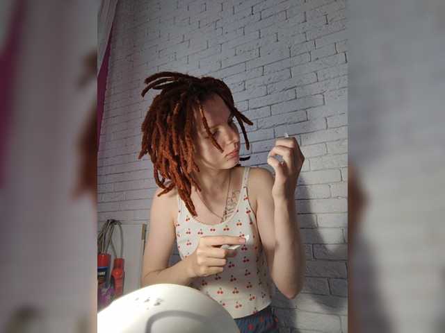 Live sex webcam photo for TottiRaran #275756796