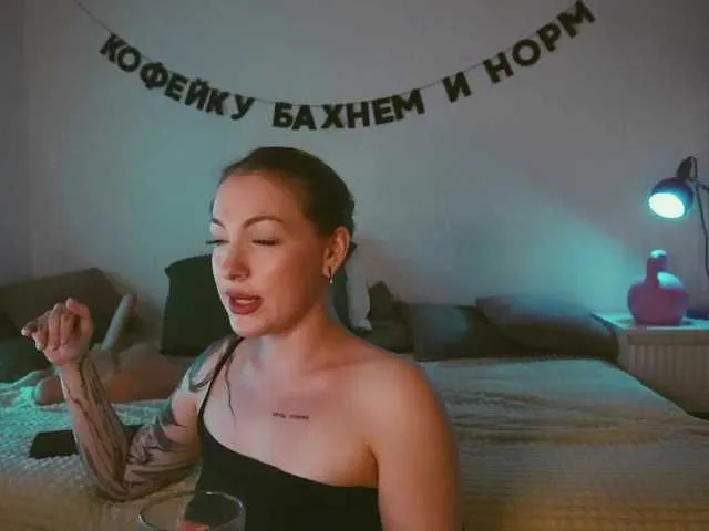 Live sex webcam photo for TouchMyAss #291516128