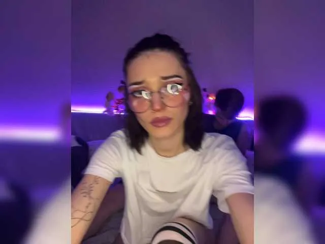 Live sex webcam photo for TouchingTwicE #273800683