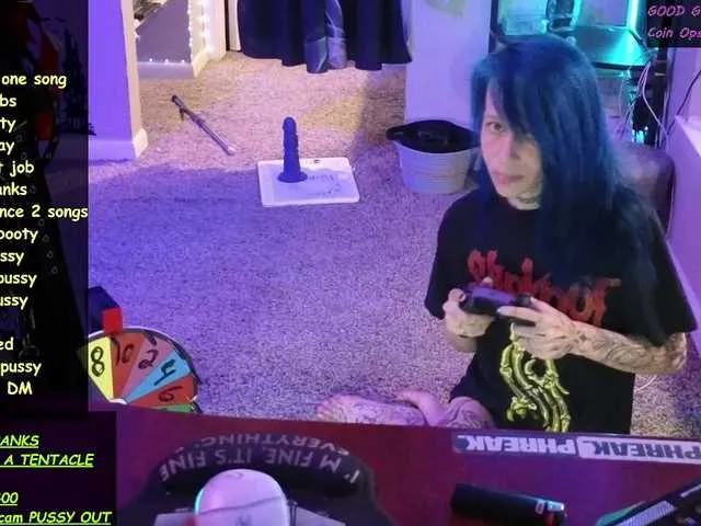 Live sex webcam photo for ToxicDoll #290983057