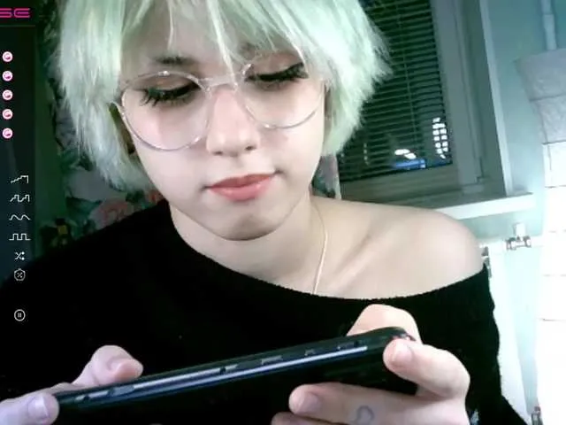 Live sex webcam photo for ToxicDoll #273443403